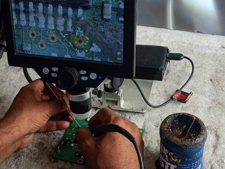 Samsung LED TV black screen problem service by an expert